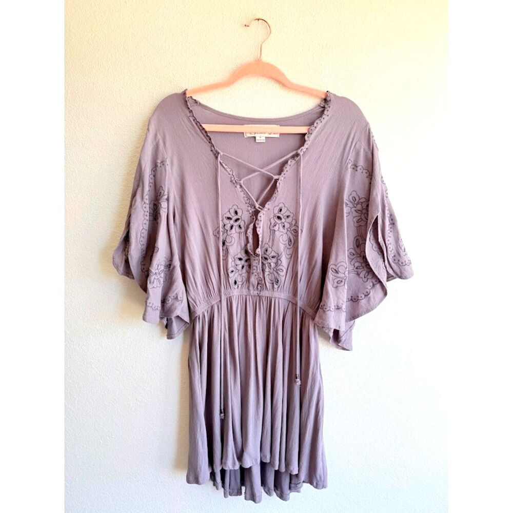 Vintage Havana Embroidered Eyelet Lace Up Flutter Mini Dress in Mauve size Small
